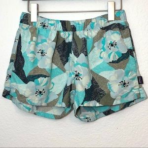 \Patagonia\• Barely Baggies Shorts